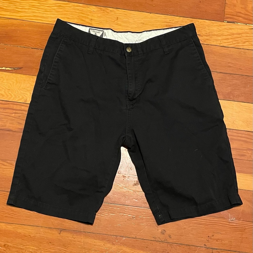 Volcom Men’s Shorts size 33 Black